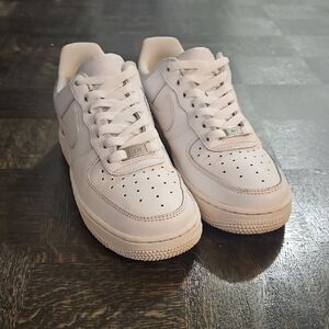 Nike White Women's Sneakers